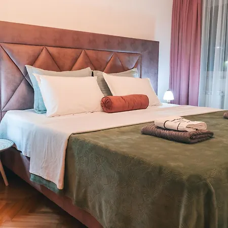 - All-around - Premium Hospitality - Apartment Skopje